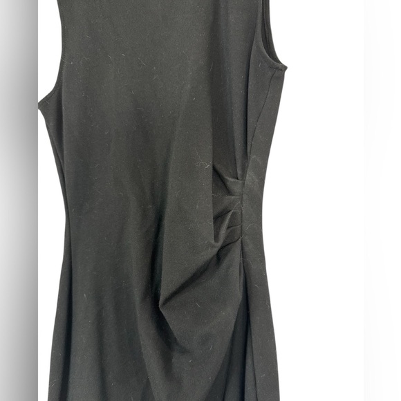 Unique LBD‎ (size 2) with rear white zipper that zips up and down. - Picture 3 of 3